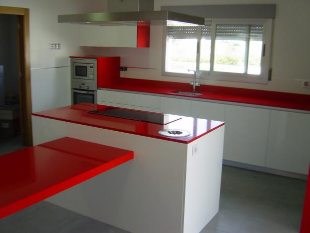 Silestone rojo y negro