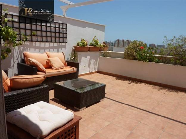 En venta, magnifico Atico duplex, en zona del Golf de Alicante, 3 dormitorios. Reformado.