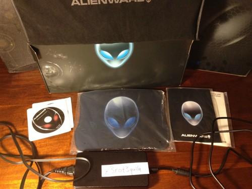 Alienware M17x R4, Radeon 7970m, 256 GB de SSD, i7-3820QM, 16 GB de RAM, garantía por 2 añ