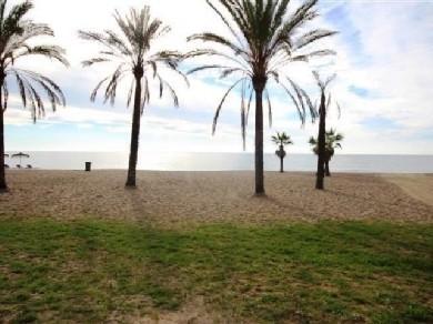 Apartamento con 3 dormitorios se vende en Marbella, Costa del Sol