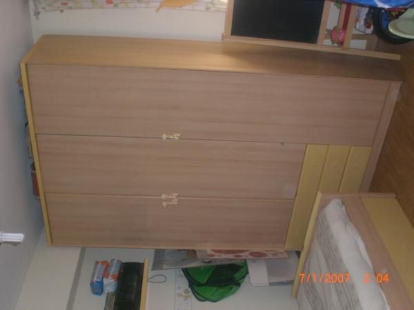 vendo dormitorio tipo tren mas armario de 1.50  urge vender