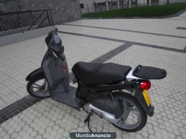 Vendo moto Honda Scoopy 49