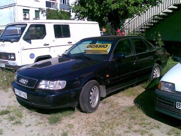 URGE VENDO AUDI A6 V6 2.6  C.C ESCUCHO OFERTAS