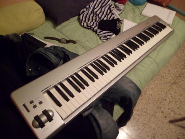 Keystation 88es (TECLADO MIDI)  + soporte