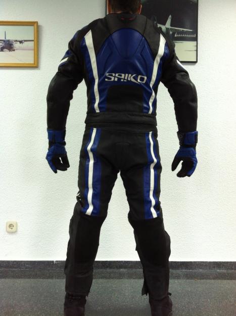 Vendo 2 trajes de moto