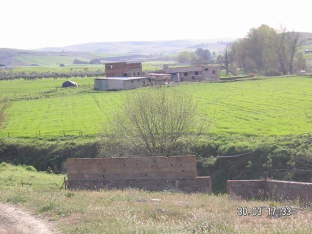 FINCA EN CTR. FUENTE DE CANTOS-MONTEMOLIN