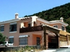 Chalet con 5 dormitorios se vende en Coin - mejor precio | unprecio.es