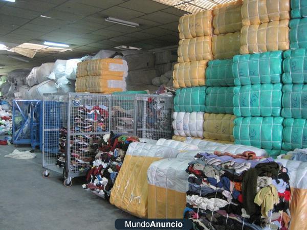 Empresa de venta al por mayor de ropa usada con factura