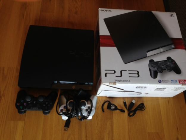 PS3 120 gb + juegos