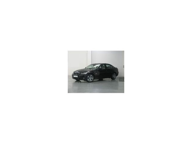BMW SERIE 3 320D BERLINA
