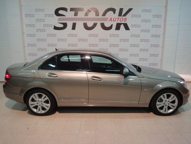 MERCEDES C 220CDI Avantgarde (9.75)