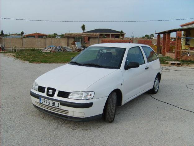 Se vende Seat Ibiza 1.4 MPI año 2001