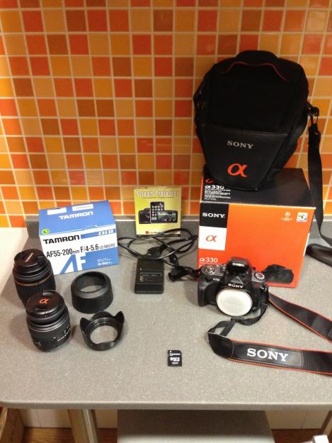 Sony Alpha 330, mas accesorios