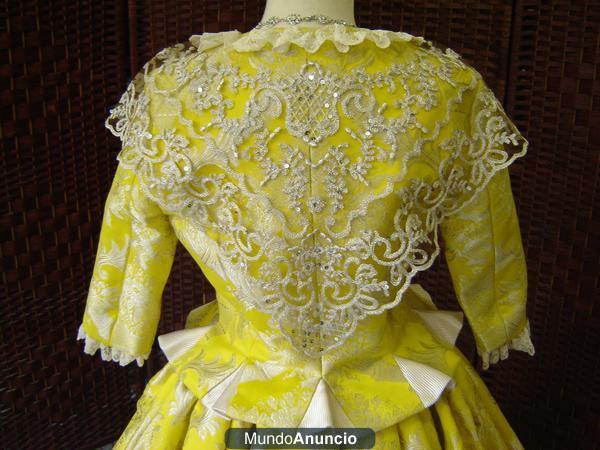 TRAJES DE FALLERA