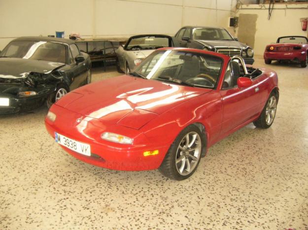 MAZDA - MX5 NA MIATA DESPIECE - COLOR ROJO