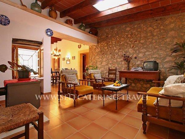 Pollença Holiday Accommodation