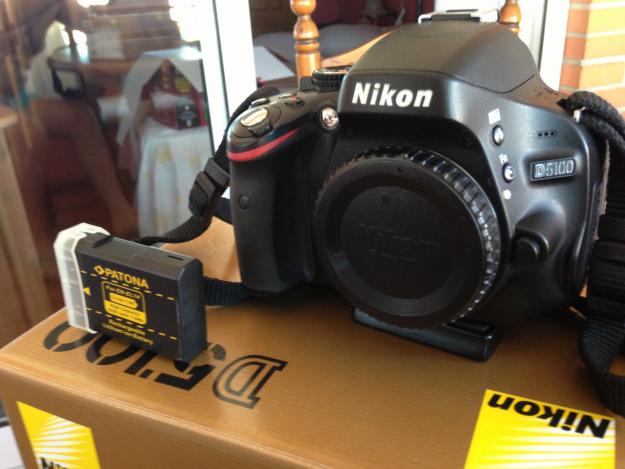 Cuerpo Nikon D5100+ Bateria