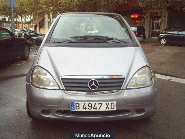 Mercedes-Benz A 140  Classic ¡ LIBRO DE REVISI