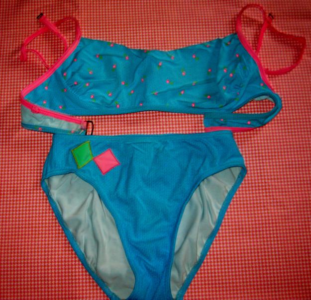 Bikini azúl y rosa. Nuevo