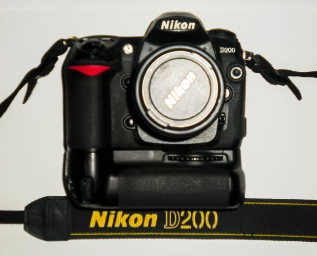 Equipo nikon d-200