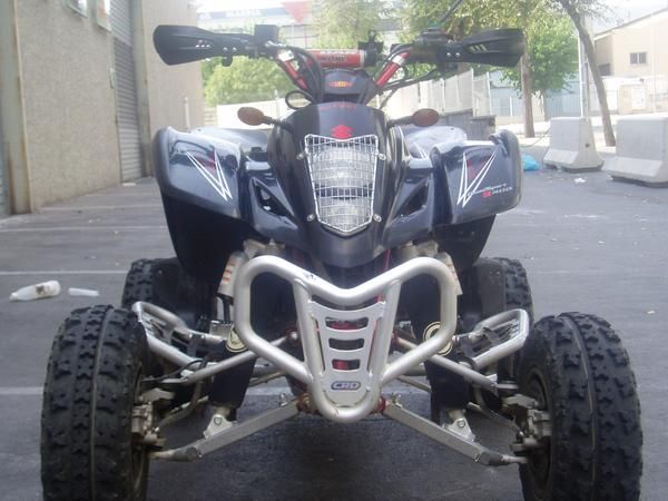 VENDO QUADS SUZUKI LTZ NEGRO MODELO 2007