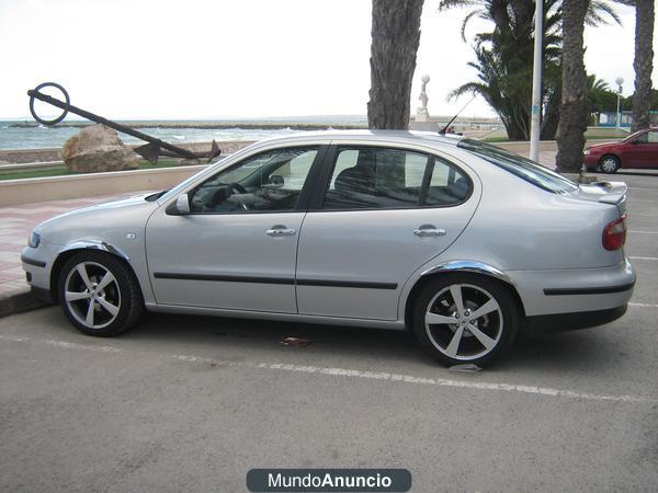 VENDO SEAT TOLEDO  1.6 GASOLINA