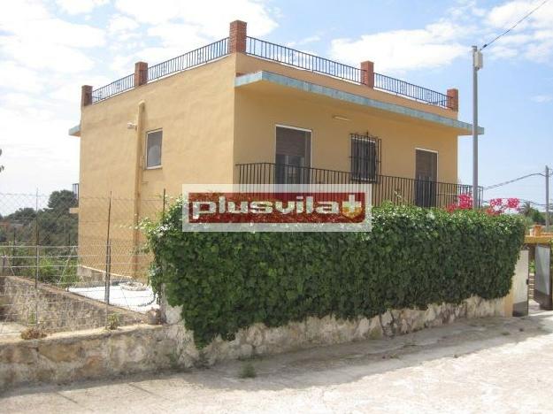 Casa individual en Vilanova i la Geltrú,  la urb. Mas Tapet, gran terreno, pozo agua potable.