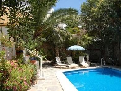 Chalet con 7 dormitorios se vende en Torremolinos, Costa del Sol