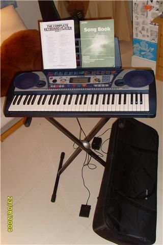 KEYBOARD (TECLADO) YAMAHA PSR 260