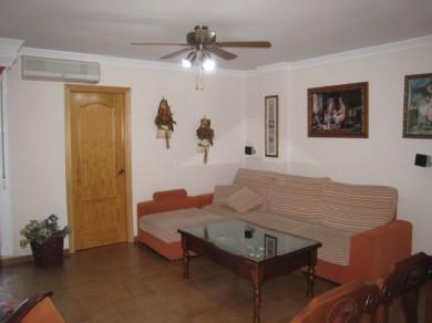 Apartamento con 3 dormitorios se vende en Estepona, Costa del Sol