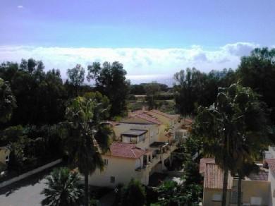 Apartamento con 2 dormitorios se vende en Marbella, Costa del Sol
