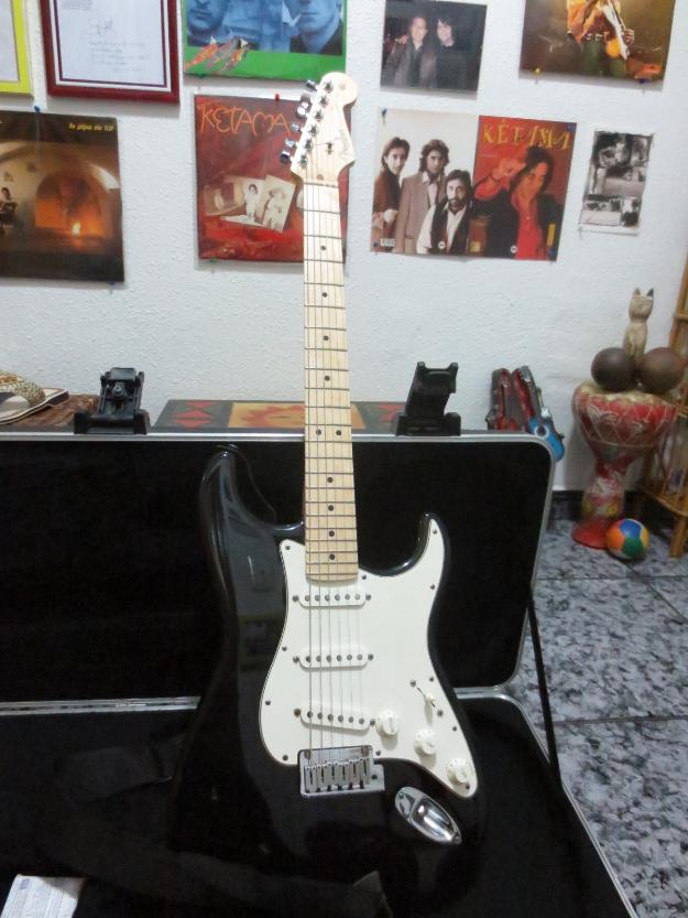 Fender stratocaster americana