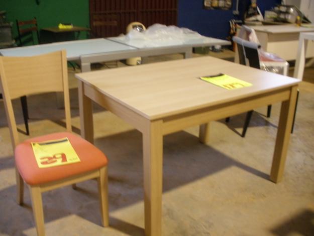 MESA COMEDOR Y SILLAS