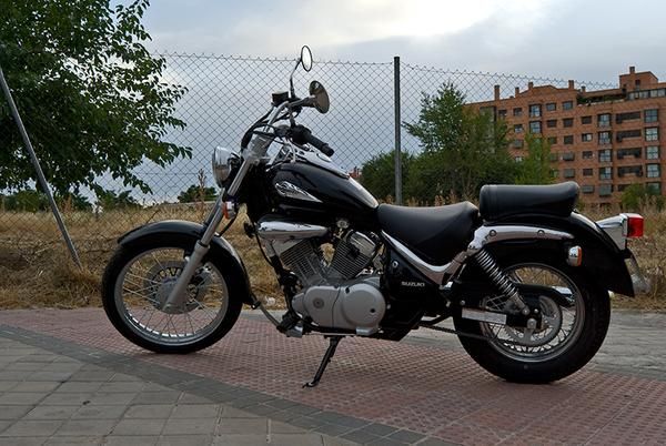 SUZUKI INTRUDER 125CC Negra