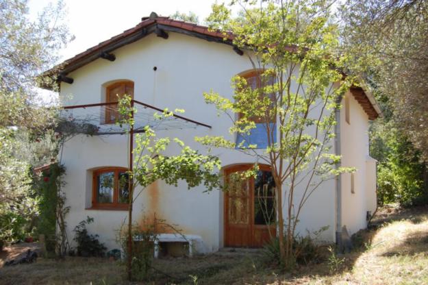 VENDO CASA RURAL + MONTE,CON TERRENO ,SIERRA DE ARACENA,