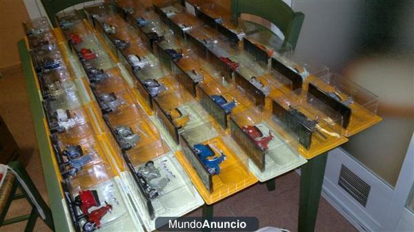 Vendo colección completa de Vespa. A estrenar.