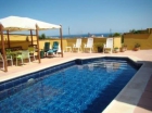 Chalet con 4 dormitorios se vende en Estepona, Costa del Sol - mejor precio | unprecio.es