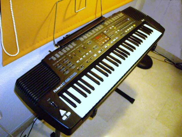 Ofrezco Teclado Roland, sintetizador-arranger E66