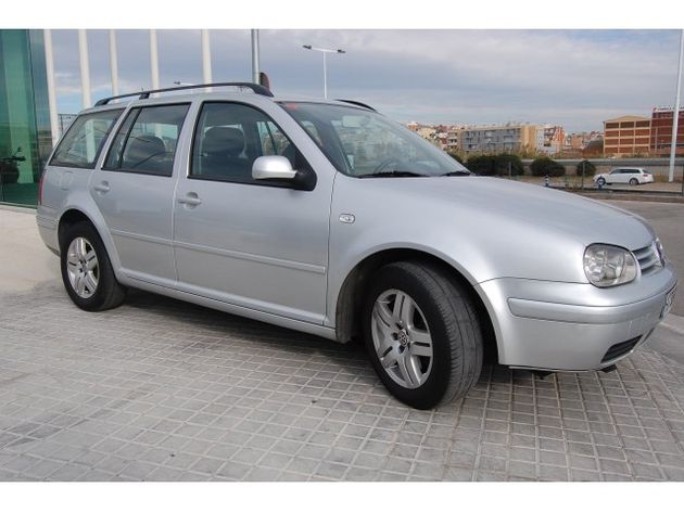 VOLKSWAGEN GOLF Variant 1.9TDI Highline 130
