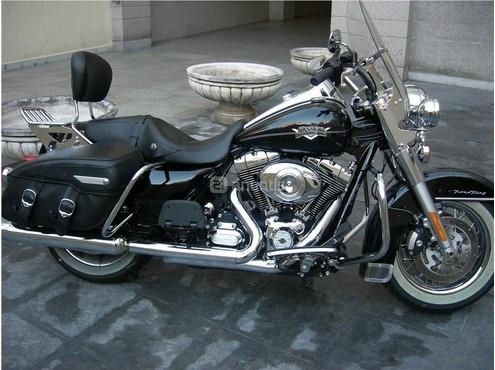 HARLEY DAVIDSON Touring Road King Classic