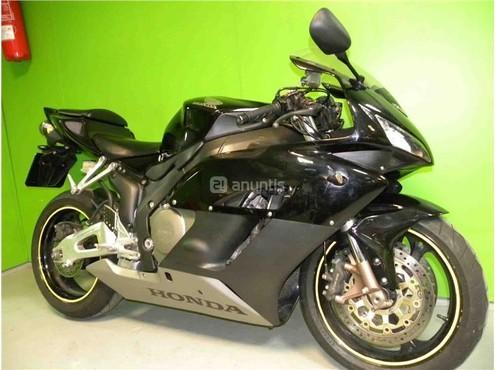 HONDA CBR 1000RR