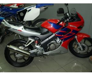 HONDA CBR 125 R