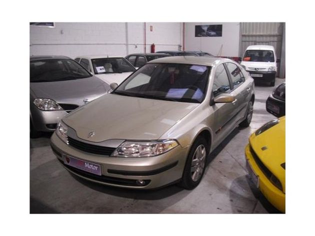 RENAULT LAGUNA AUTHENTIQUE 1.6 16V