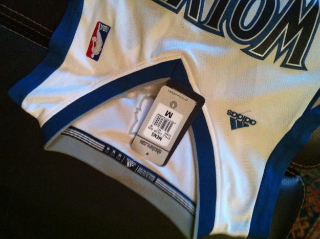 Vendo camiseta a estrenar de Ricky Rubio. Talla M