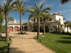 Chalet con 9 dormitorios se vende en Marbella, Costa del Sol - mejor precio | unprecio.es