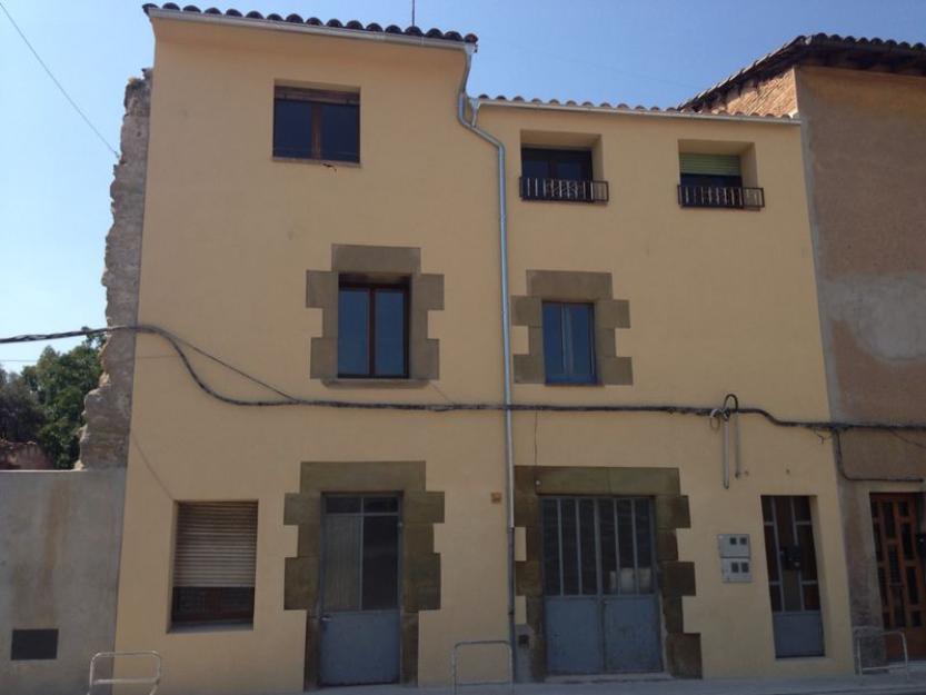 Alquilo piso de 85m2 y 400 m2 de huerto