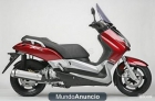 Busco piezas Yamaha Xmax 250 roja 2006 - mejor precio | unprecio.es