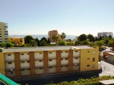 Apartamento con 2 dormitorios se vende en Benalmadena Costa, Costa del Sol