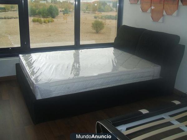 LIQUIDACION CAMA DORMITORIO COLOR NEGRO