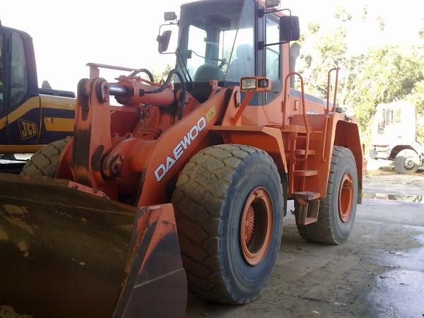 vendo maquinas,hormigoneras y camiones